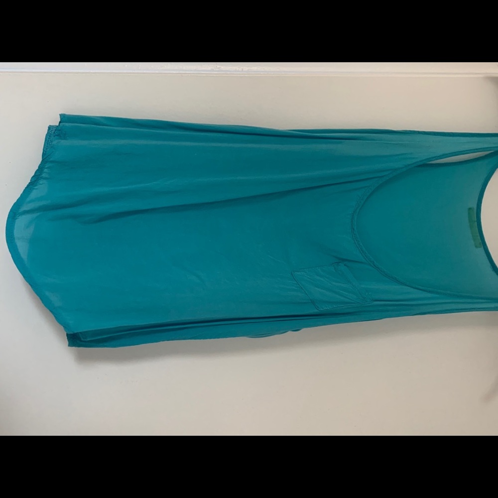 Bright blue flow tank